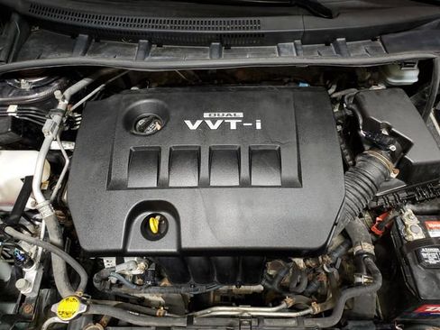 Used 2010 Toyota Corolla LE image 6