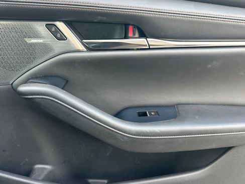 Used 2020 MAZDA MAZDA3 AWD Sedan w/ Preferred Package image 19