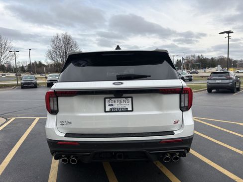 New 2026 Ford Explorer ST image 5