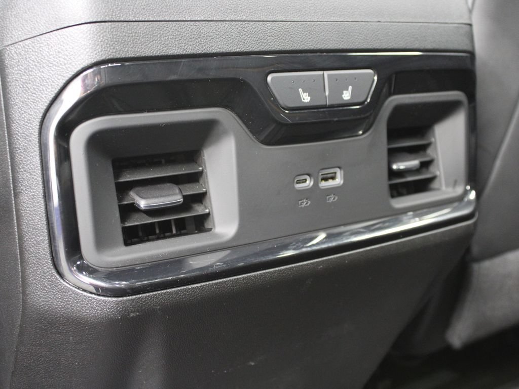 Used 2026 GMC Sierra 2500 AT4 w/ Technology Package AWD/4WD image 18