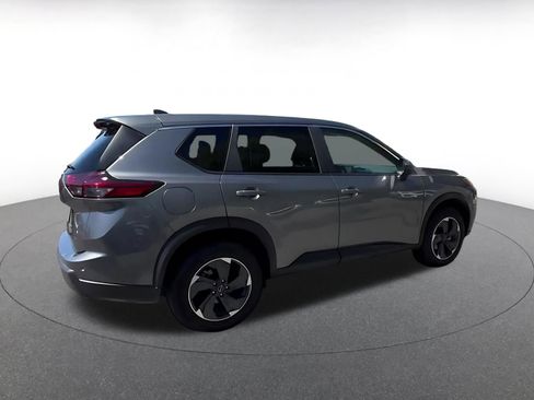 Used 2025 Nissan Rogue SV AWD/4WD image 14