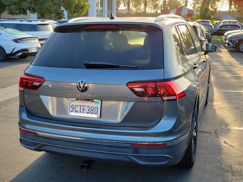Used 2022 Volkswagen Tiguan SE FWD image 4