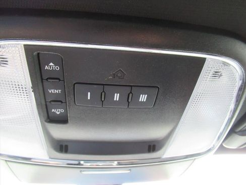 Used 2023 Dodge Charger R/T w/ Harman/Kardon Audio Group RWD image 29