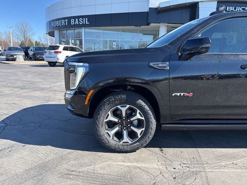 New 2026 GMC Yukon AT4 w/ AT4 Premium Plus Package image 5