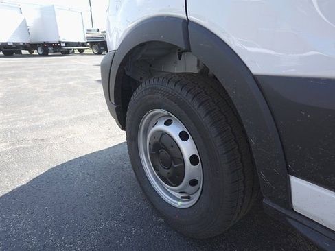 New 2025 Ford Transit 250 Low Roof image 22