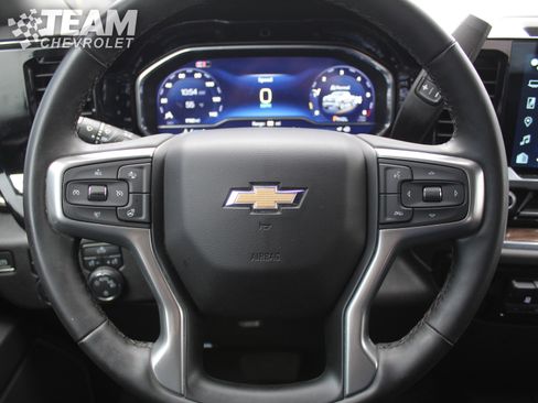 Certified 2024 Chevrolet Silverado 1500 LT image 13