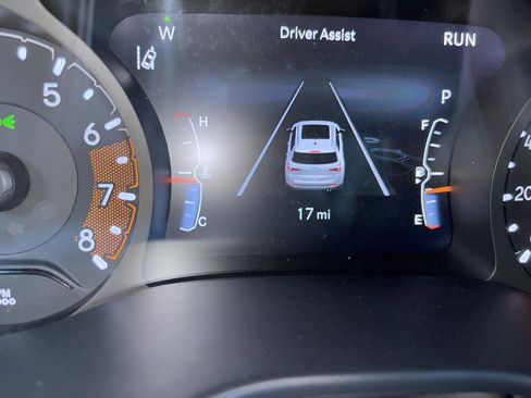 New 2026 Jeep Compass Latitude image 18