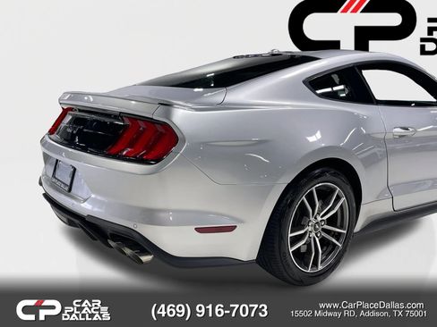 Used 2018 Ford Mustang GT w/ Equipment Group 301A RWD image 17