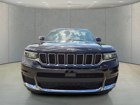 New 2026 Jeep Grand Cherokee L Laredo RWD image 2