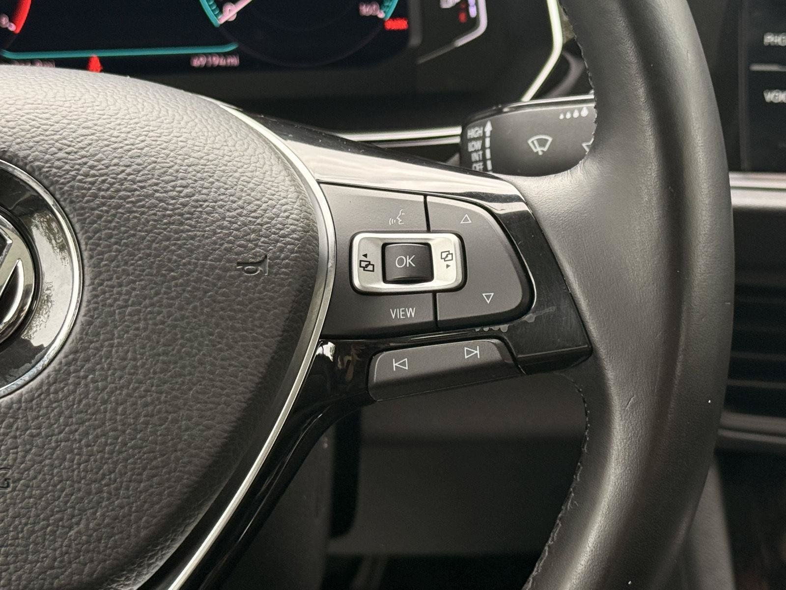 Used 2019 Volkswagen Jetta SEL Premium FWD image 25