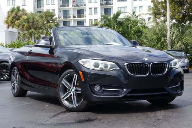 Used 2017 BMW 230i xDrive Convertible AWD/4WD image 3