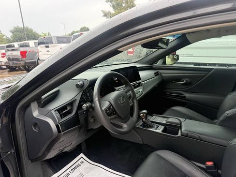 Used 2022 Lexus ES 350 w/ Premium Package FWD image 6