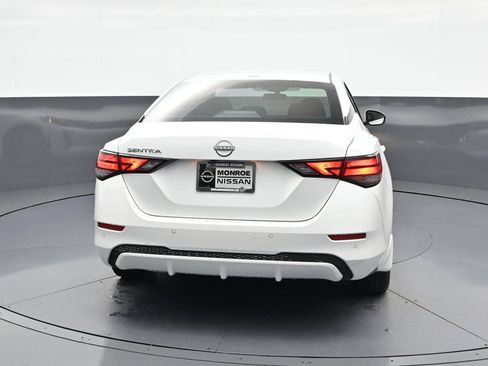 Used 2025 Nissan Sentra SV w/ Trunk Package FWD image 8