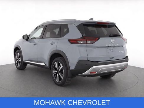 Used 2021 Nissan Rogue Platinum AWD/4WD image 3