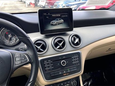 Used 2016 Mercedes-Benz CLA 250 image 4