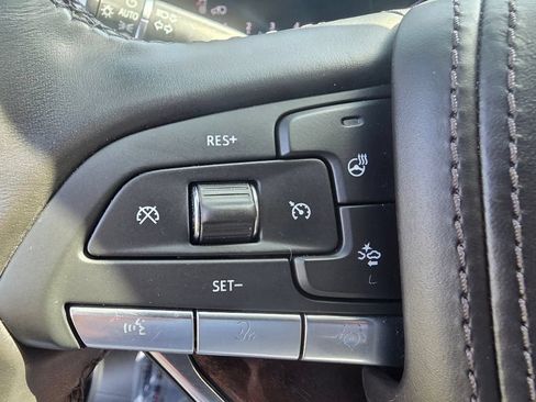 Used 2024 Cadillac Escalade Sport Platinum w/ LPO, ONYX Package AWD/4WD image 6