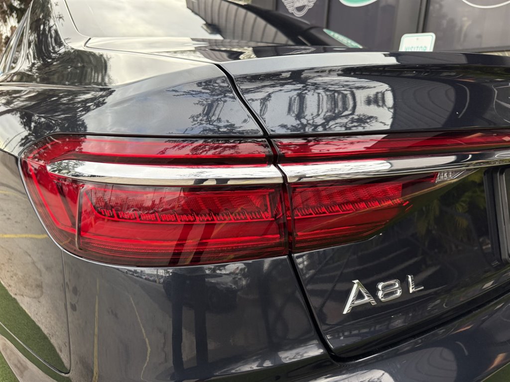 Used 2019 Audi A8 L 3.0T w/ Luxury Package AWD/4WD image 11