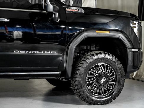 Used 2025 GMC Sierra 3500 Denali w/ Denali Reserve Package AWD/4WD image 8