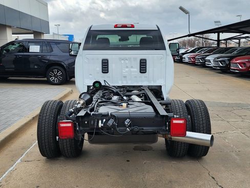 New 2026 GMC Sierra 3500 Pro w/ Convenience Package image 4