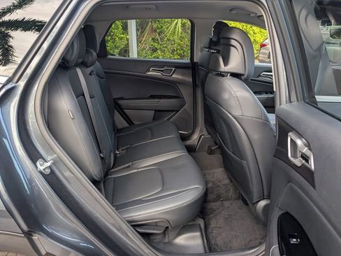 Used 2024 Kia Sportage EX image 20