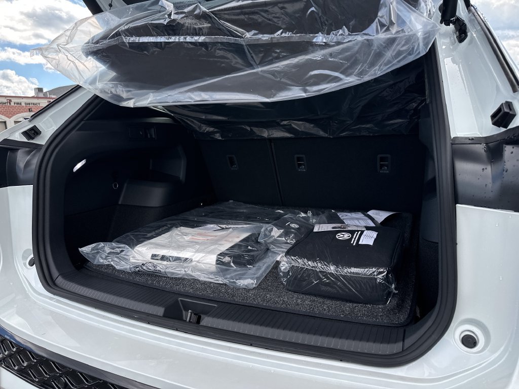 New 2026 Volkswagen Tiguan SE R-Line AWD/4WD image 19