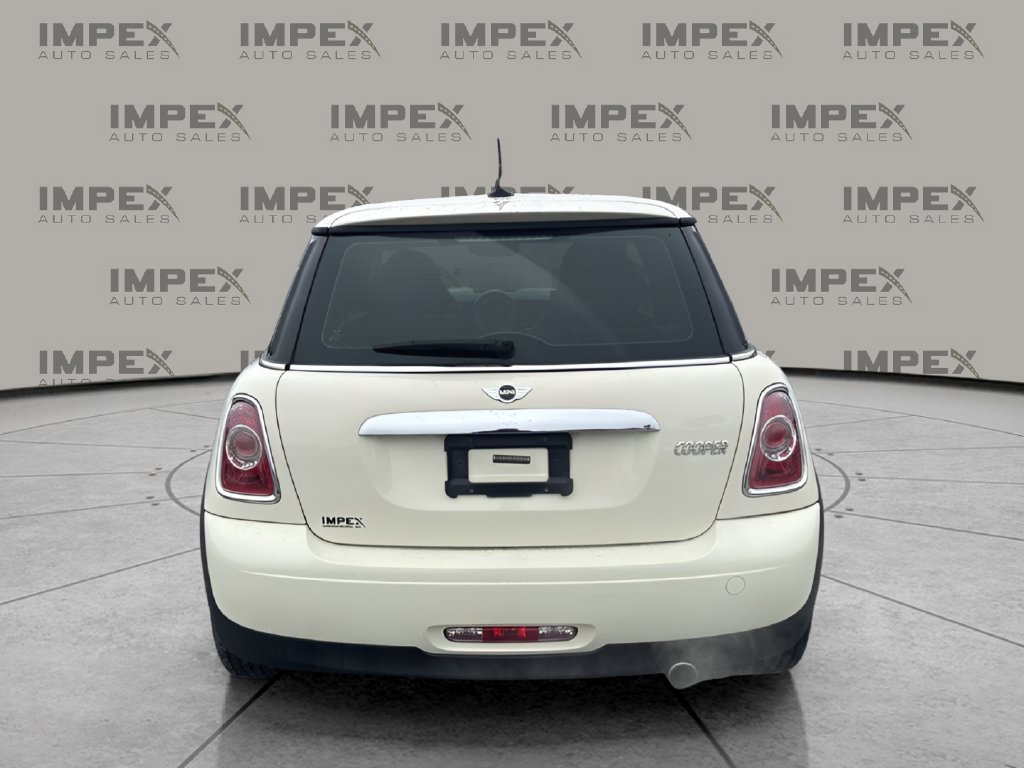 Used 2012 MINI Cooper Hardtop FWD image 4