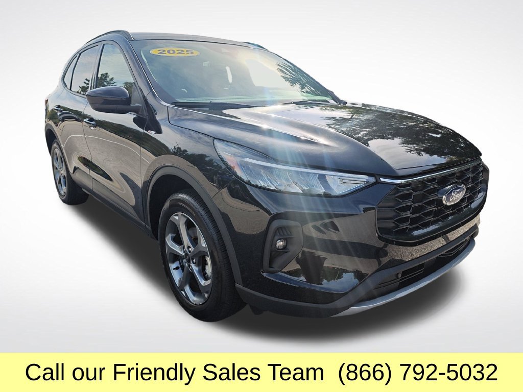 Used 2025 Ford Escape ST-Line Select AWD/4WD image 9