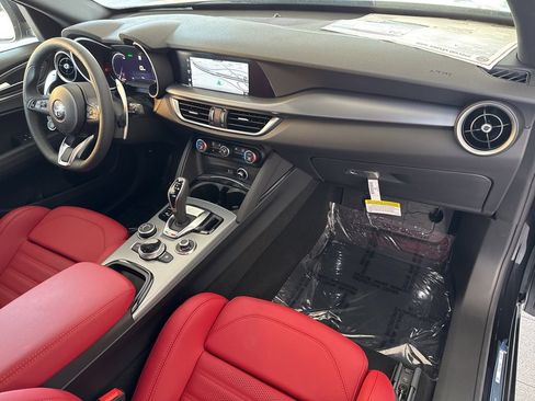 New 2026 Alfa Romeo Stelvio Sprint w/ Convenience Package AWD/4WD image 16