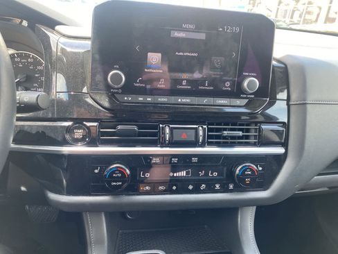 Used 2025 Nissan Pathfinder SV FWD image 16