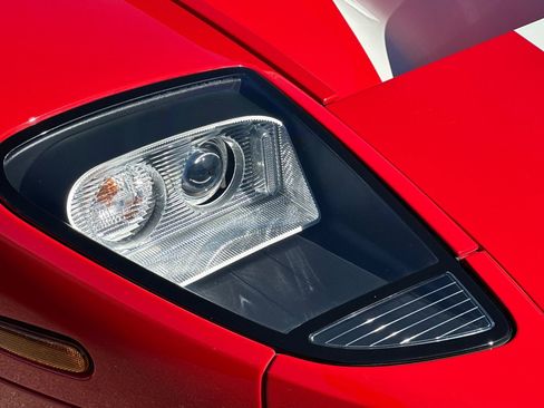 Used 2006 Ford GT Base image 32