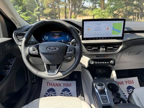 Certified 2024 Ford Escape Platinum AWD/4WD image 14
