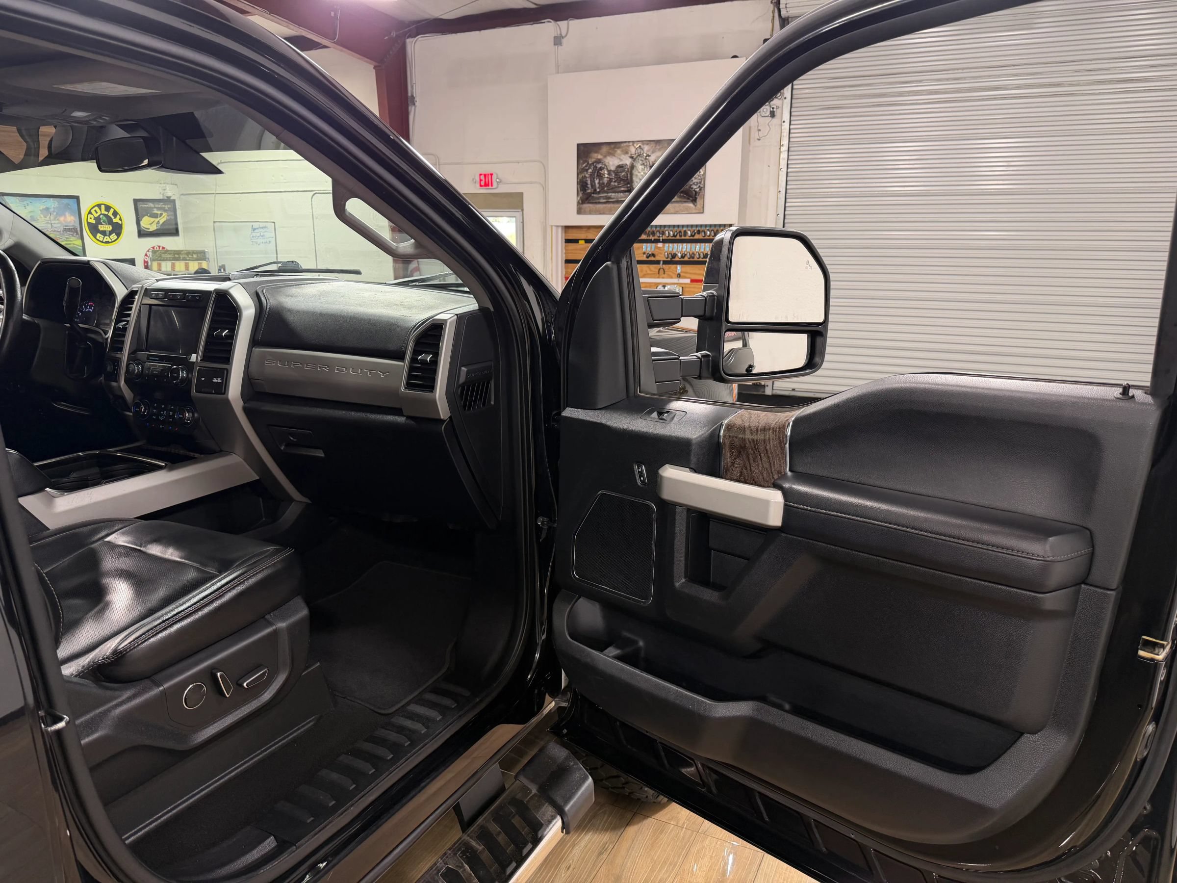 Used 2019 Ford F250 Lariat w/ Lariat Ultimate Package AWD/4WD image 20