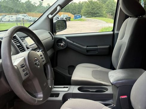Used 2014 Nissan Xterra S AWD/4WD image 12