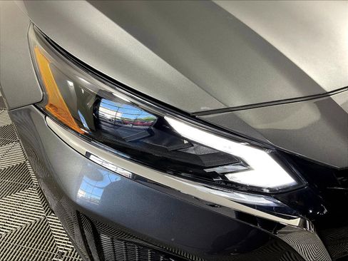 Used 2023 Nissan Altima 2.5 SV FWD image 30