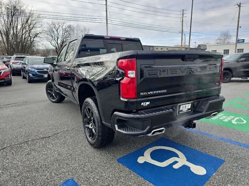 New 2026 Chevrolet Silverado 1500 LT Trail Boss w/ Convenience Package II image 2