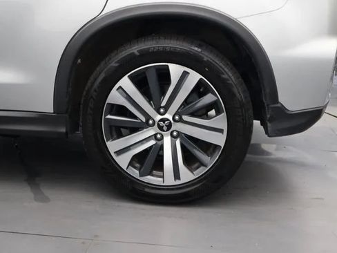 Used 2024 Mitsubishi Outlander Sport SE AWD/4WD image 33