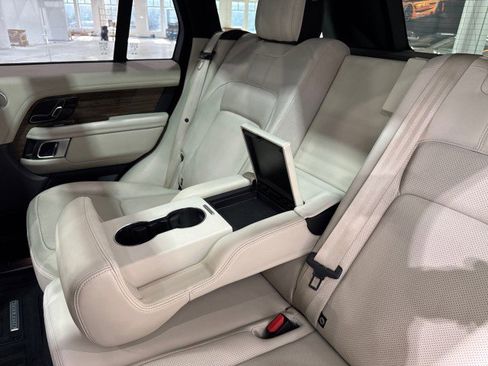 Used 2019 Land Rover Range Rover HSE image 41