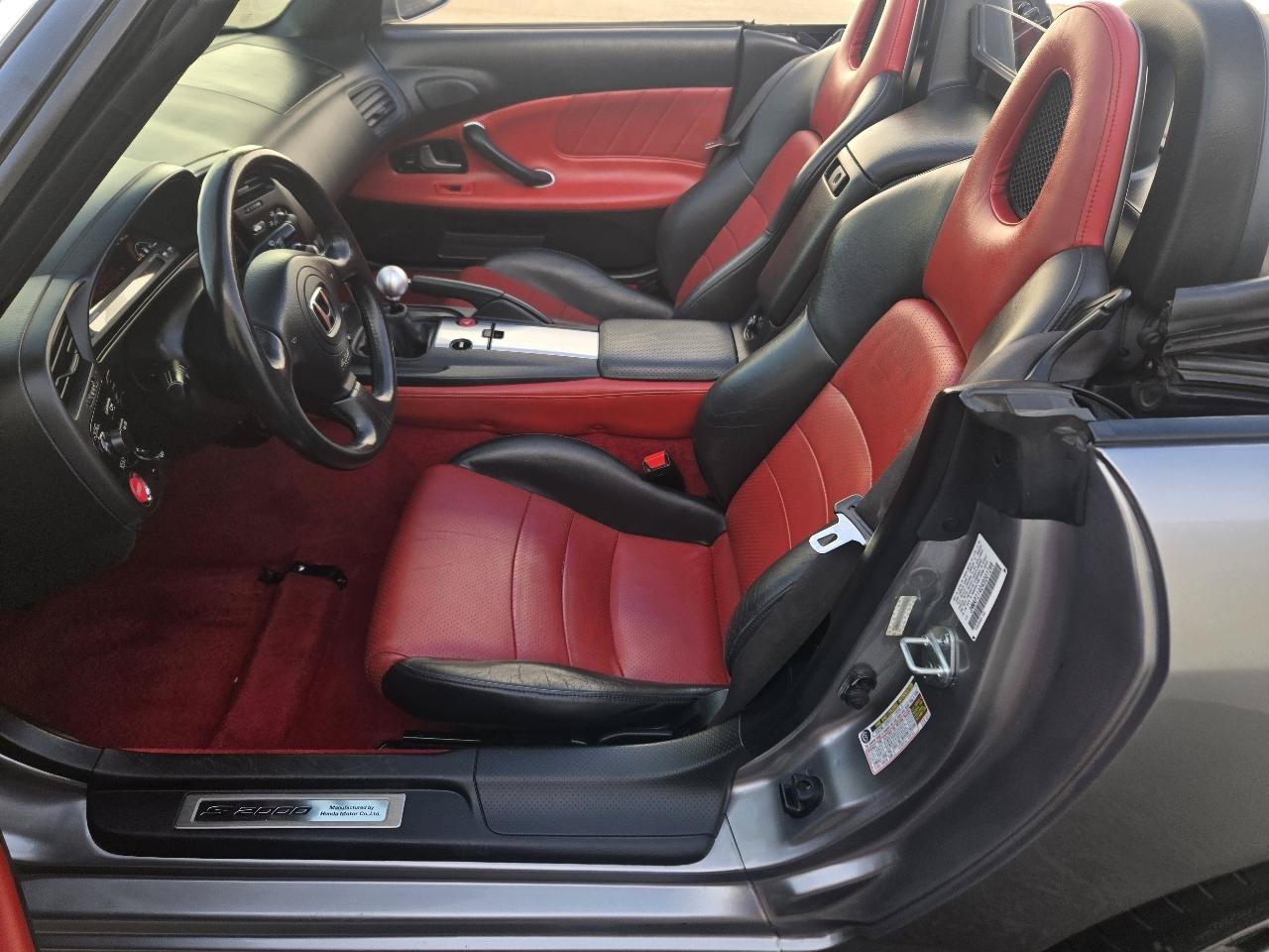Used 2004 Honda S2000 image 6