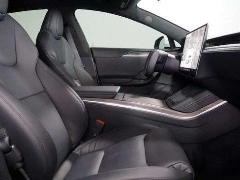 Used 2022 Tesla Model S AWD image 17