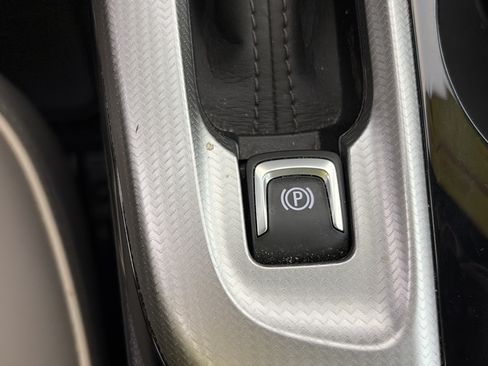Certified 2024 Buick Envista Avenir FWD image 27