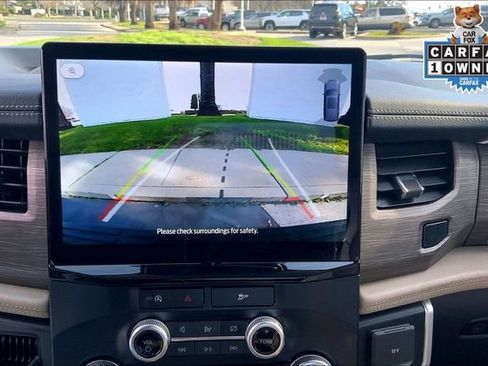 Used 2024 Ford Expedition Limited image 21