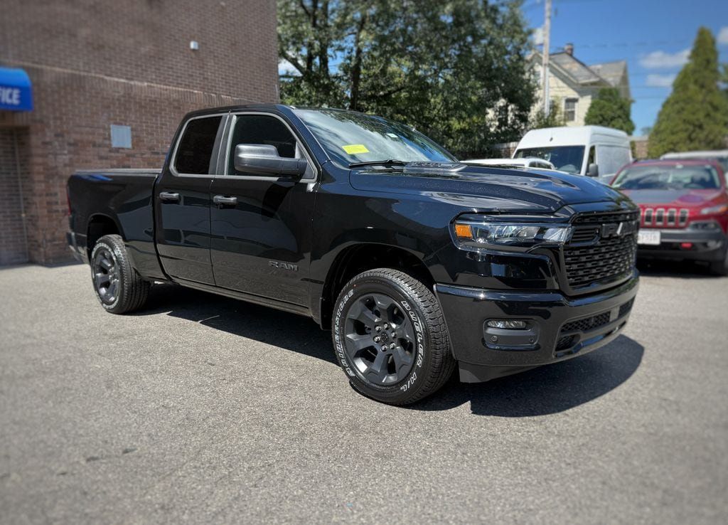 New 2026 RAM 1500 Express AWD/4WD image 3