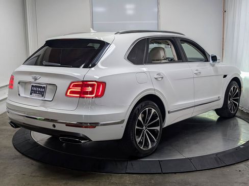 Used 2018 Bentley Bentayga AWD/4WD image 9