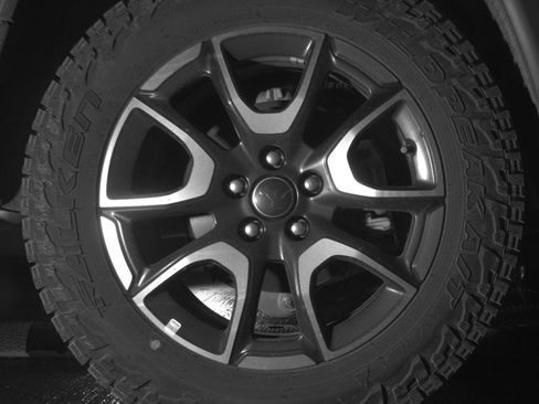 Used 2025 Jeep Compass Trailhawk AWD/4WD image 14