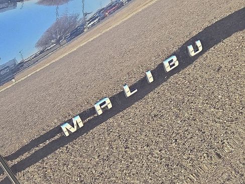 Used 2023 Chevrolet Malibu LT image 12