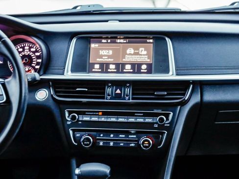 Used 2019 Kia Optima S w/ S Panoramic Sunroof Package image 16