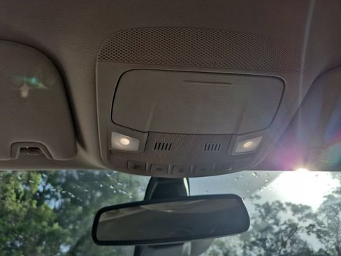 Used 2019 Ford Fusion SE FWD image 21