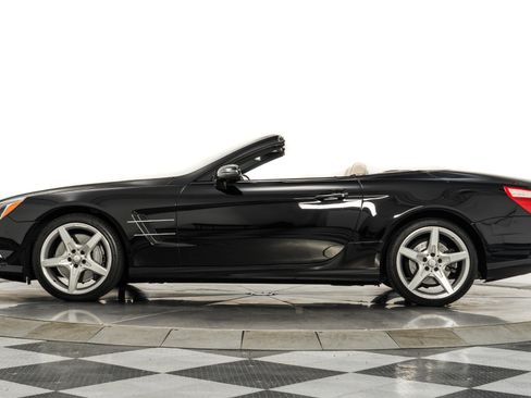 Used 2013 Mercedes-Benz SL 550 image 6