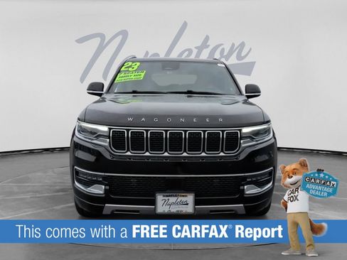Used 2023 Jeep Wagoneer Series III w/ Preferred Equipment Group AWD/4WD image 2