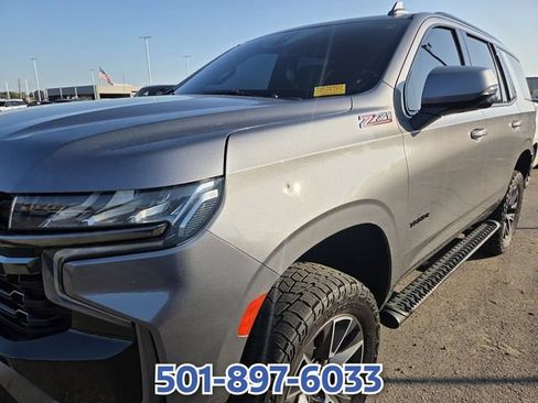 Used 2021 Chevrolet Tahoe Z71 w/ Luxury Package AWD/4WD image 8